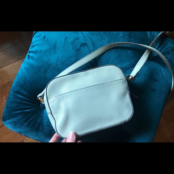 Mint green fossil purse - Picture 2 of 8